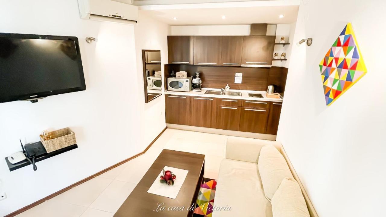 La Casa De Victoria - Holiday Apartment Balchik Exterior photo